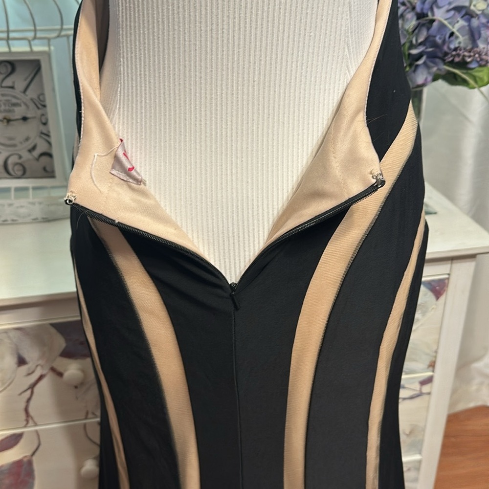 Illusion Gown - Picture 6 of 9
